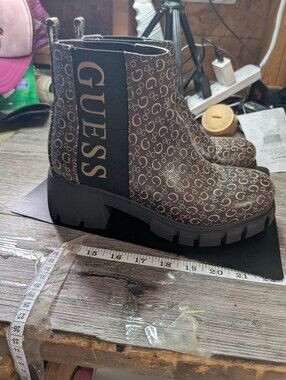 Guess All Over Print Brown & Black Platform Ankle Boots Size 8 Women's